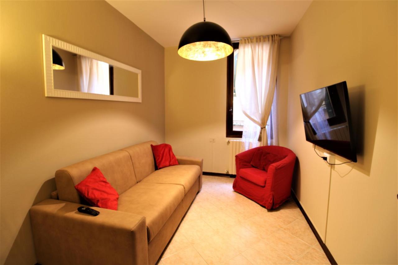 Central And Spacious Apartment Velence Kültér fotó