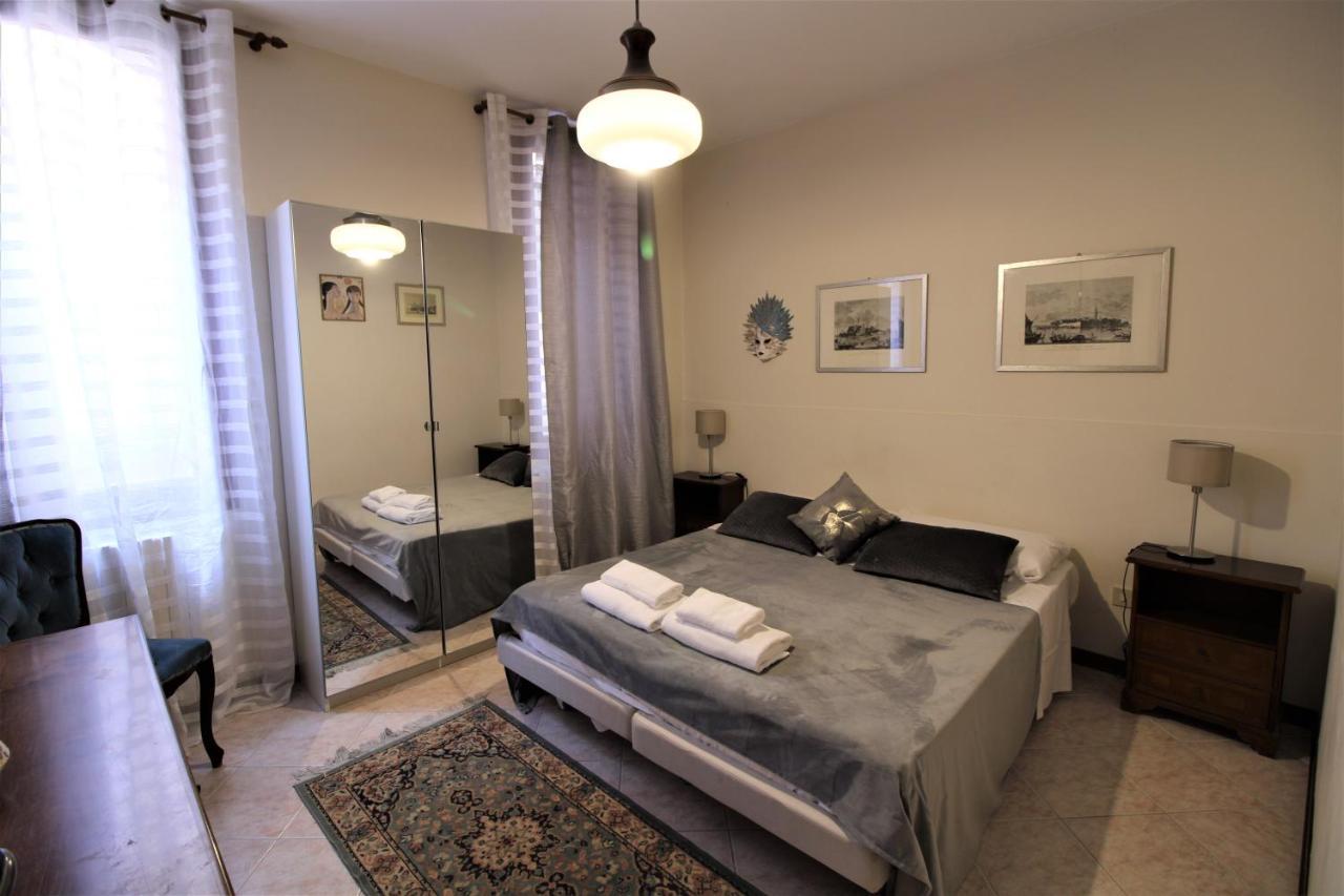 Central And Spacious Apartment Velence Kültér fotó